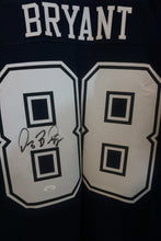 Load image into Gallery viewer, Dez Bryant Signed Nike Elite Jersey
